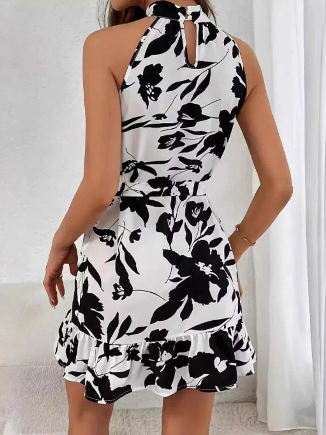 Halter Neck Floral Print Mini Dress - minbolu -