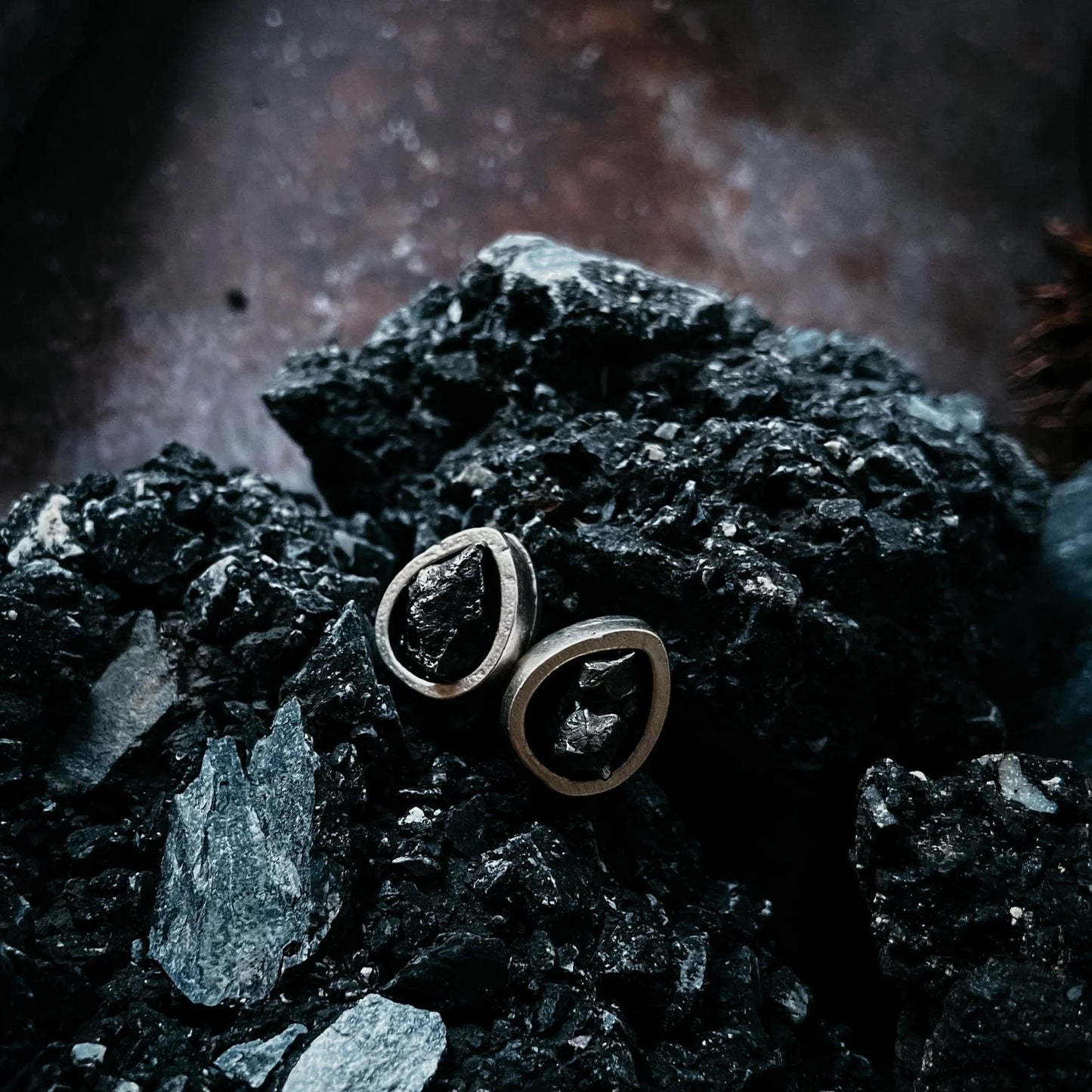 Pear Shaped Teardrop Meteorite Stud Earrings - minbolu -