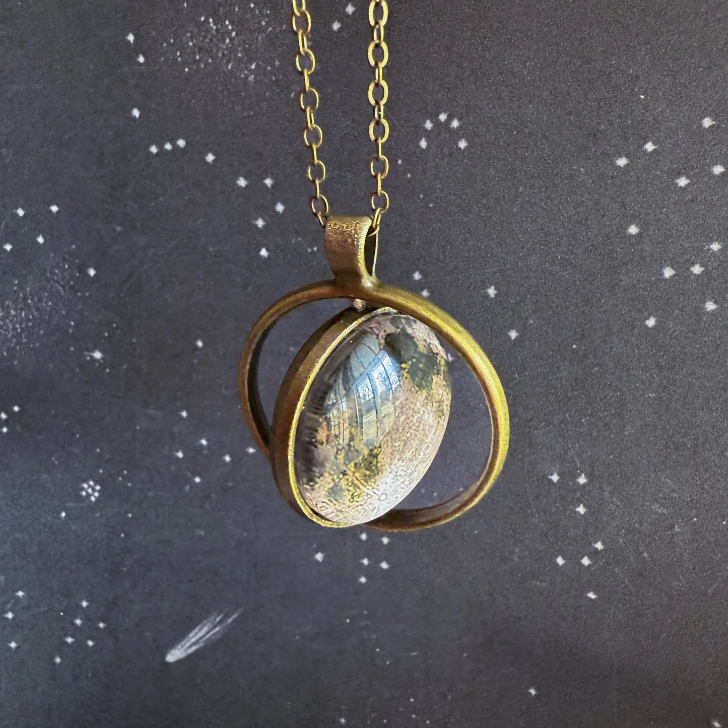 New Moon Double Sided Fidget Pendant Necklace - minbolu -