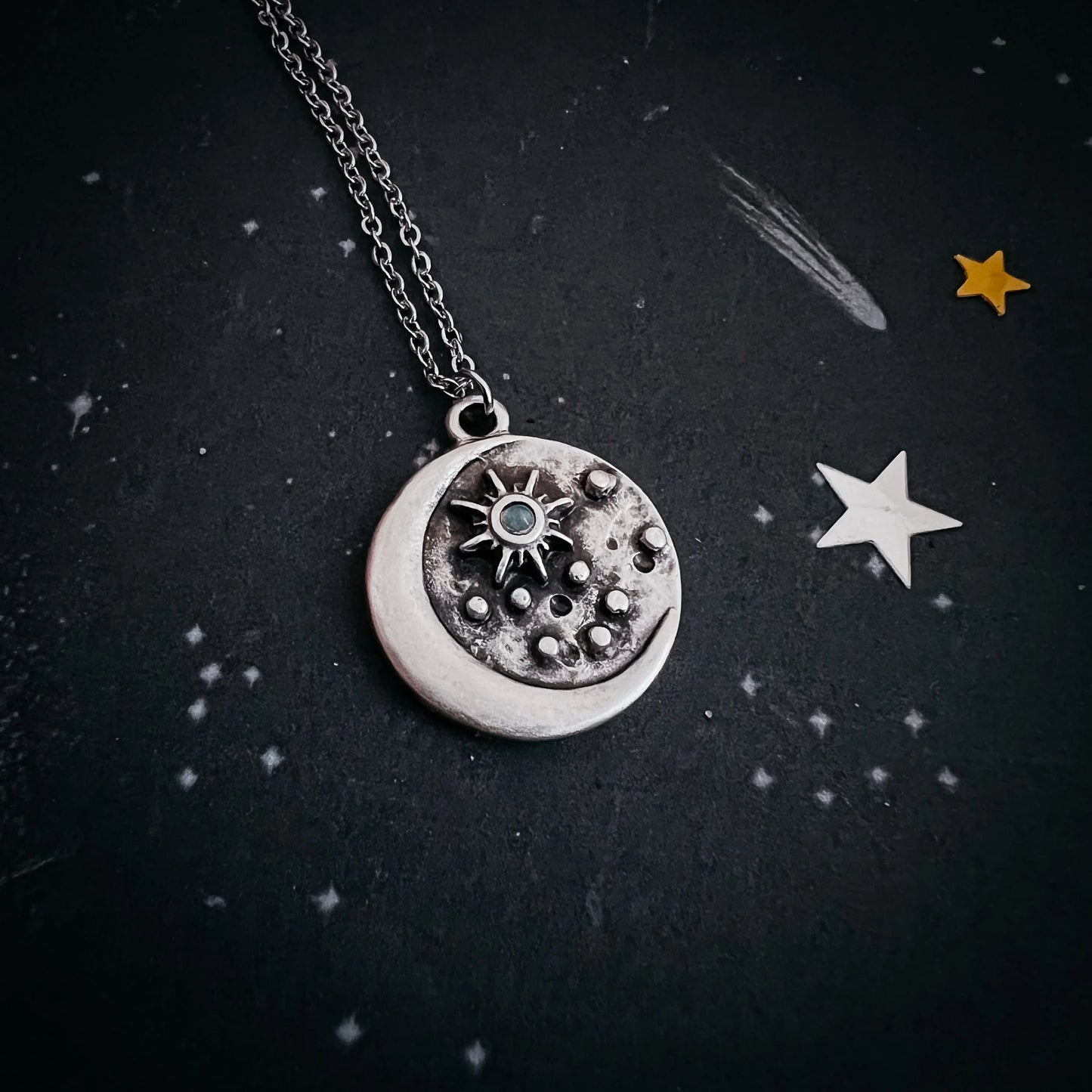 North Star Pendant Necklace with Opal - minbolu -