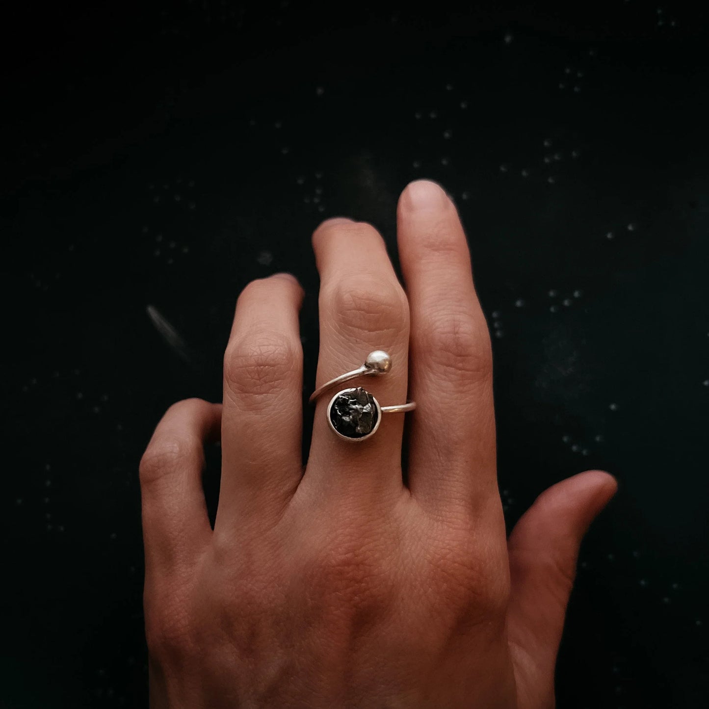Round Wrap Ring with Authentic Raw Meteorite - minbolu -