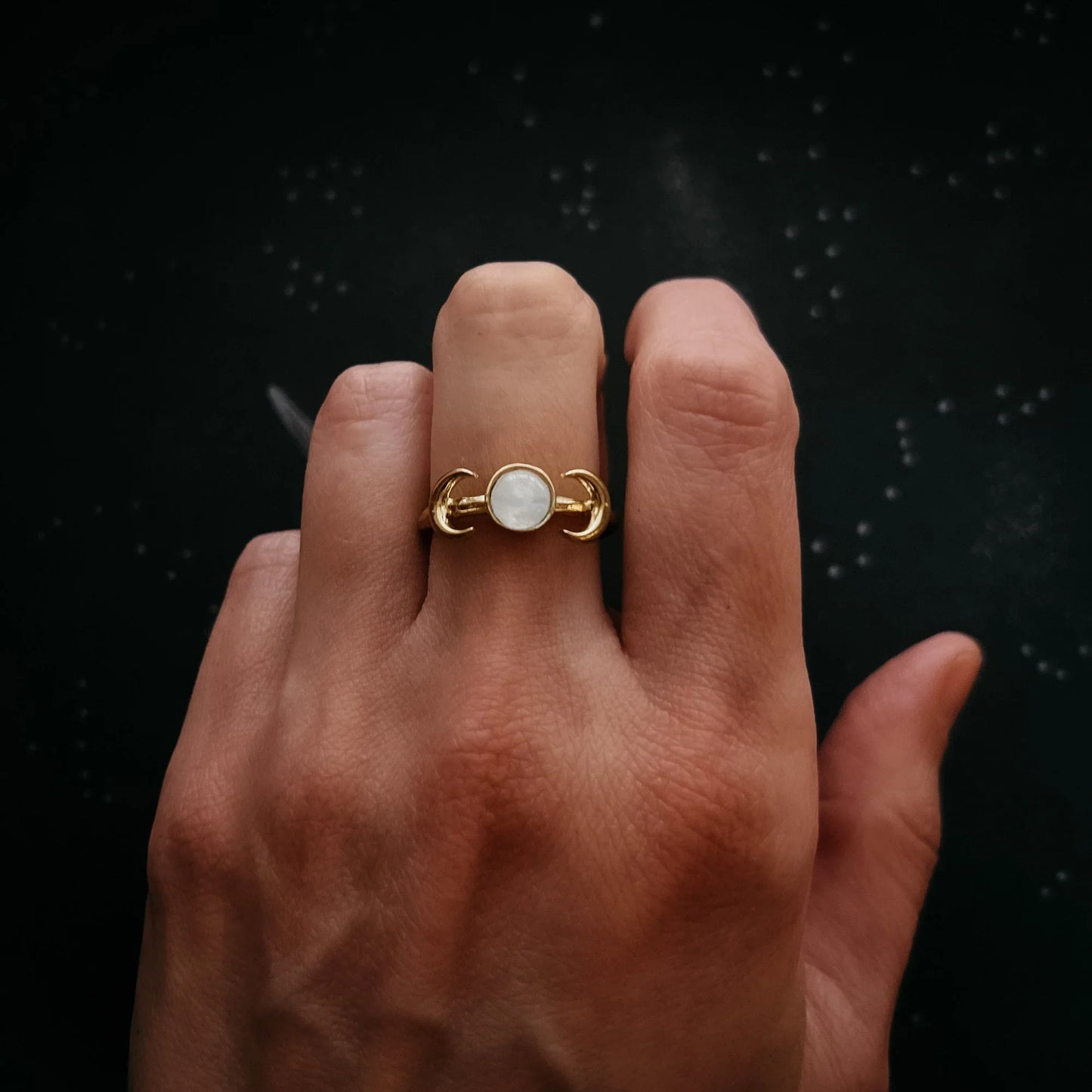 Lunar Witch Crescent Moon Ring with Rainbow Moonstone - minbolu -