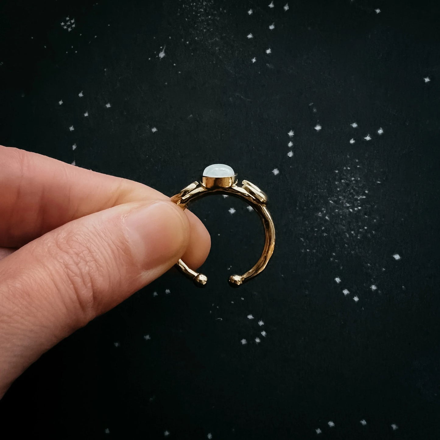 Lunar Witch Crescent Moon Ring with Rainbow Moonstone - minbolu -