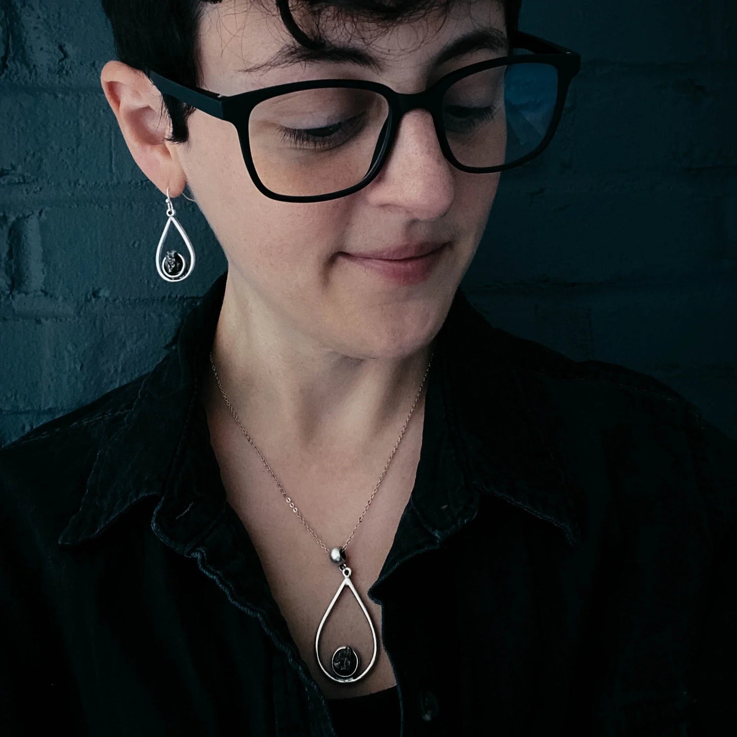 Teardrop Necklace with Authentic Raw Meteorite - minbolu -