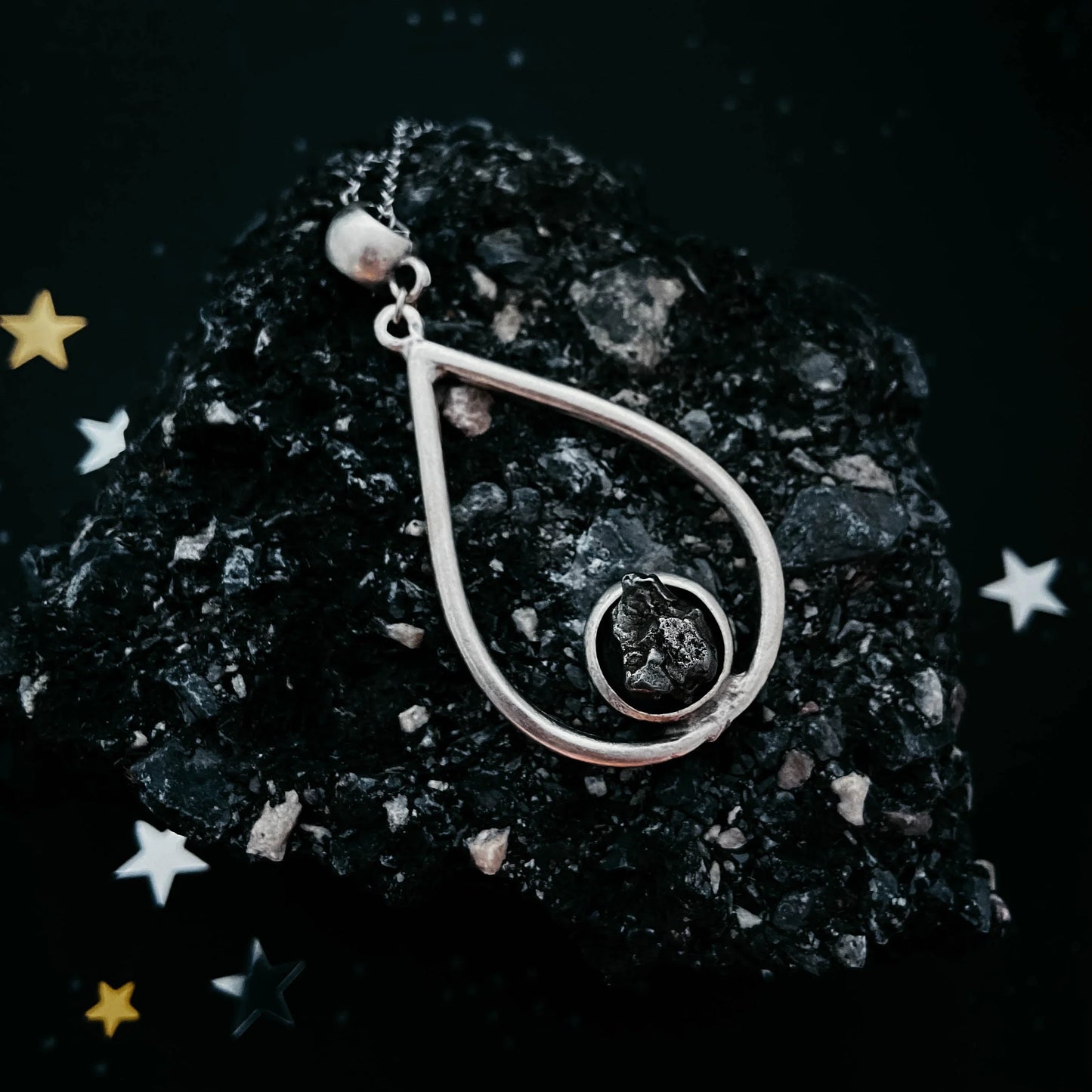 Teardrop Necklace with Authentic Raw Meteorite - minbolu -
