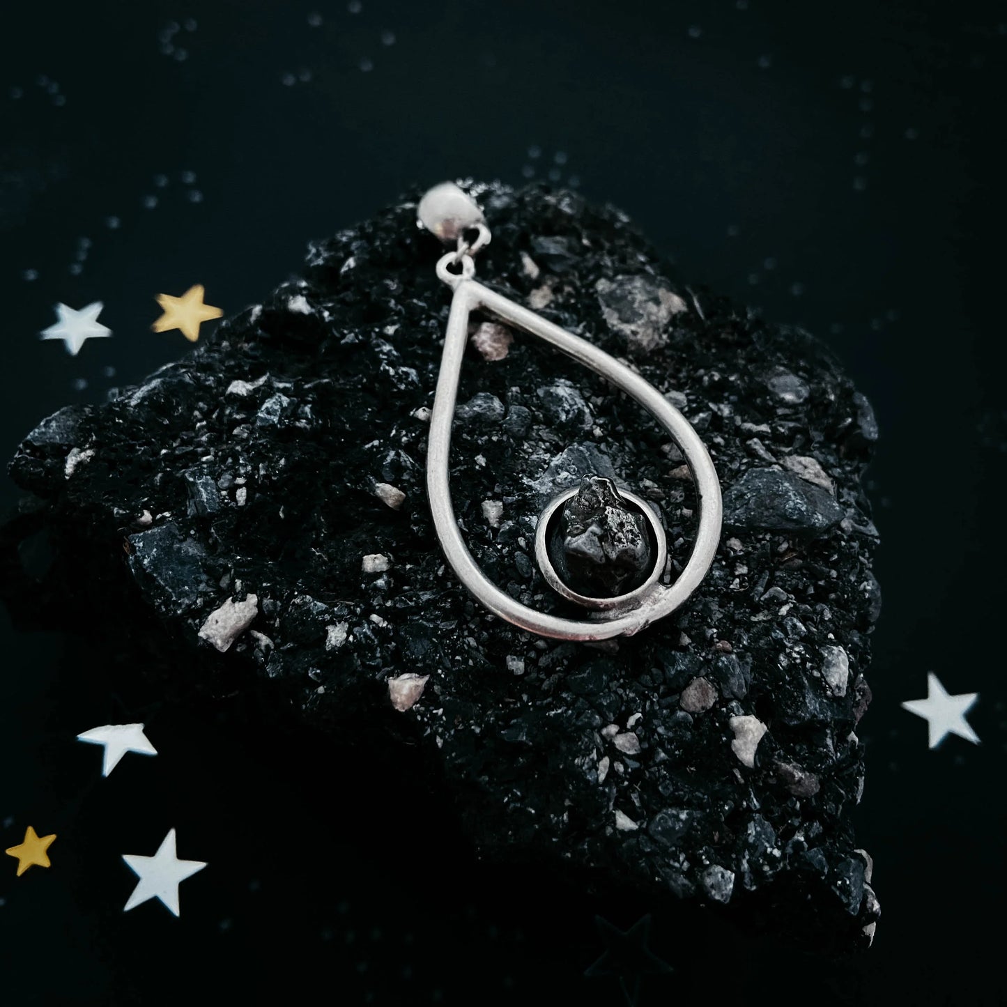 Teardrop Necklace with Authentic Raw Meteorite - minbolu -