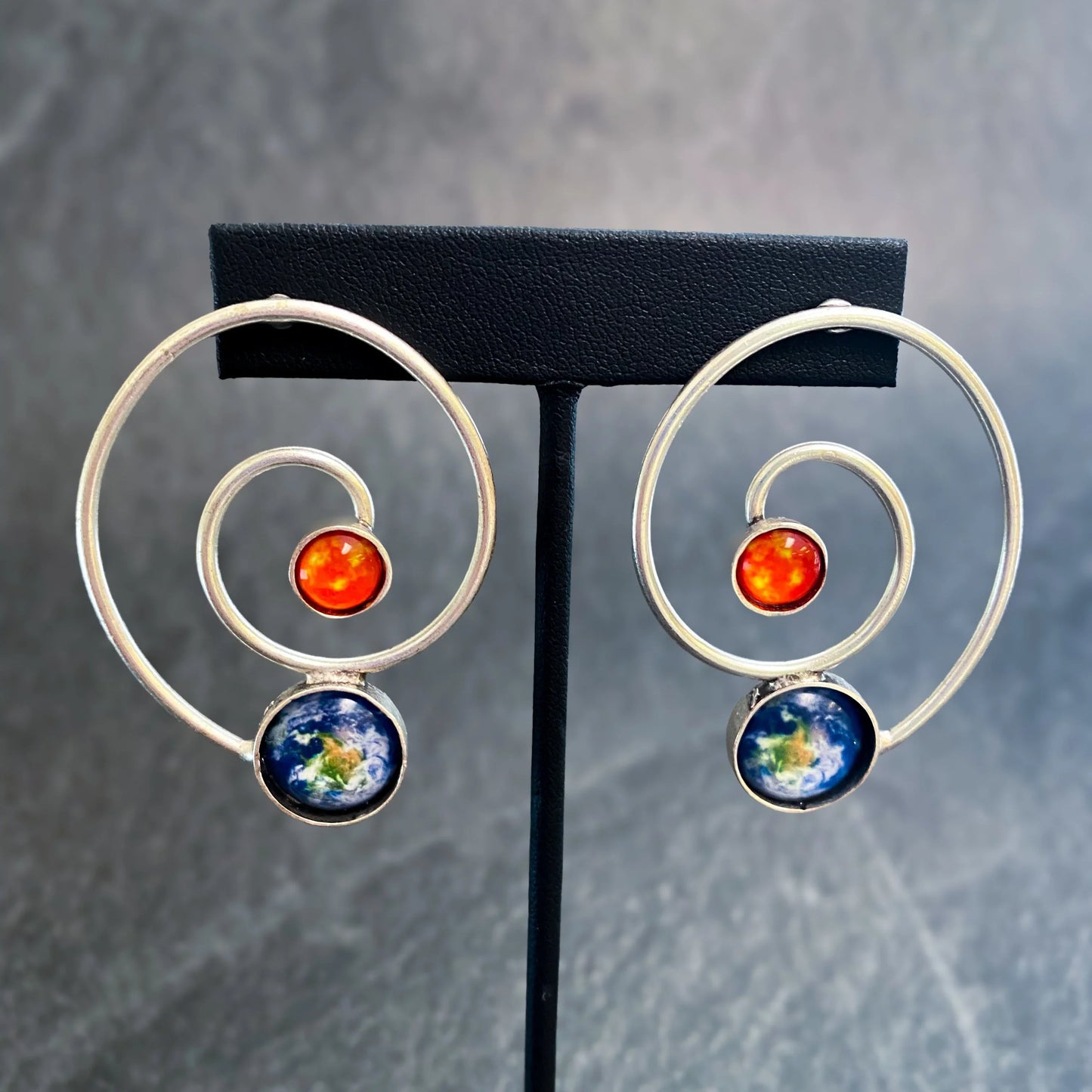 Earth's Orbit Earrings - minbolu -