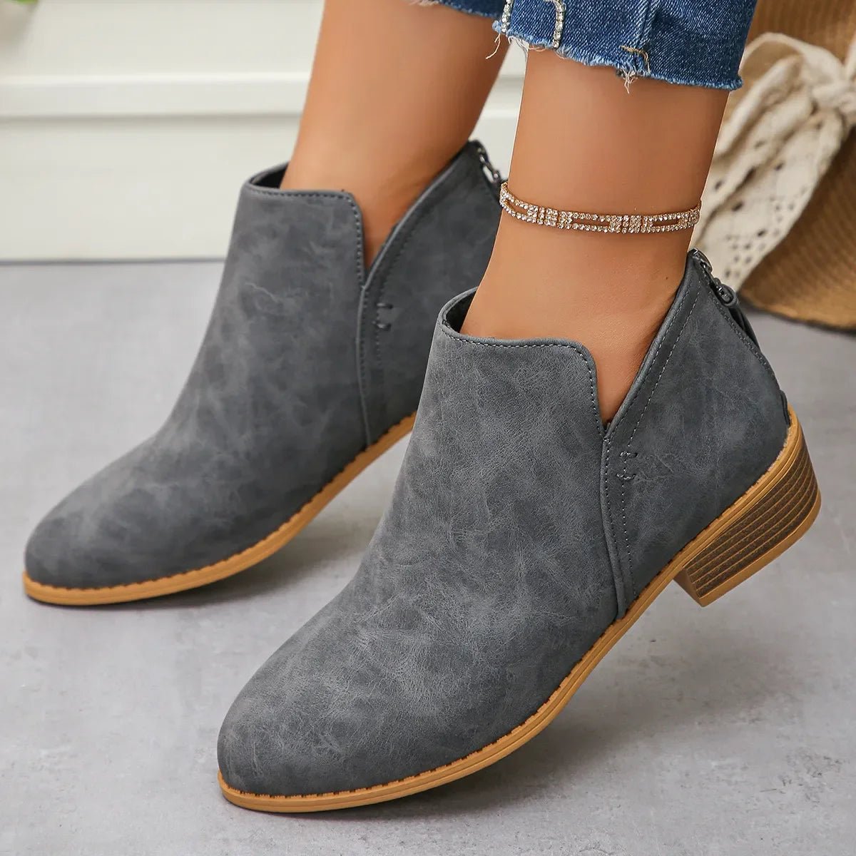 Classic Block Heel Ankle Boots - Versatile Comfort & Style - minbolu