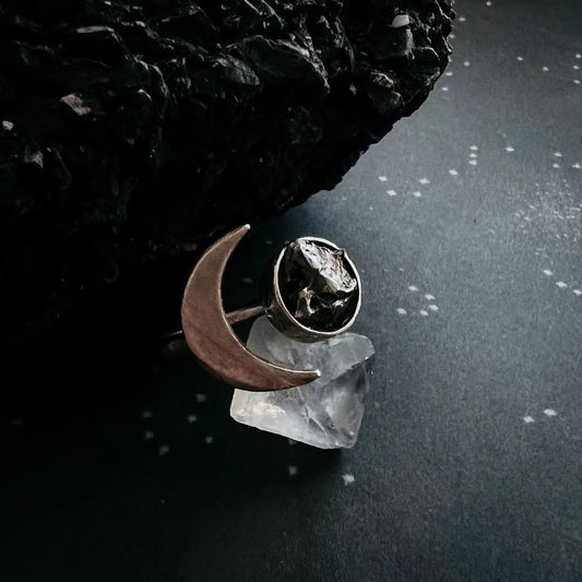Crescent Moon Wrap Ring with Authentic Meteorite - minbolu -