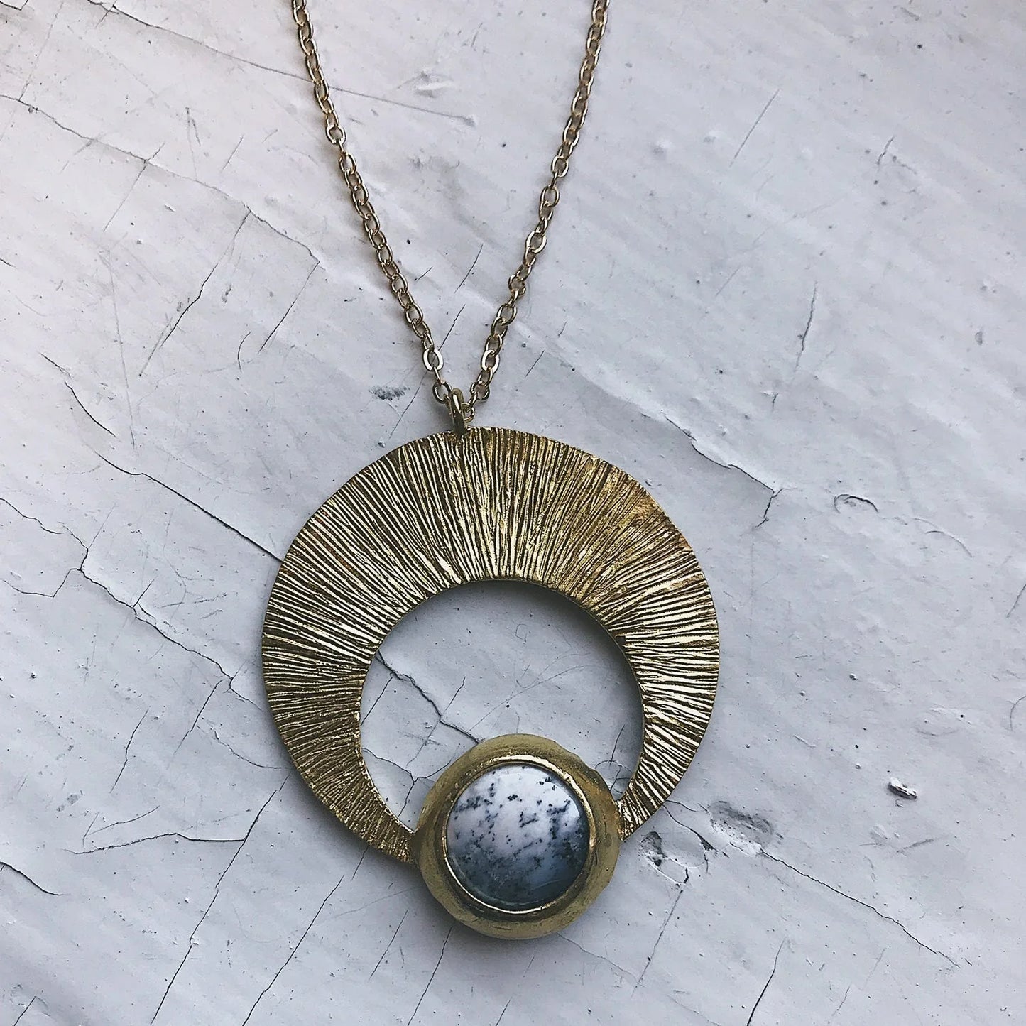Crescent Moon Pendant with Dendritic Agate - minbolu -
