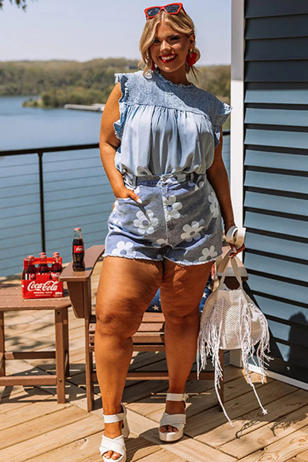 Ashleigh Blue Floral Pattern Raw Hem Plus Size Denim Shorts - minbolu -