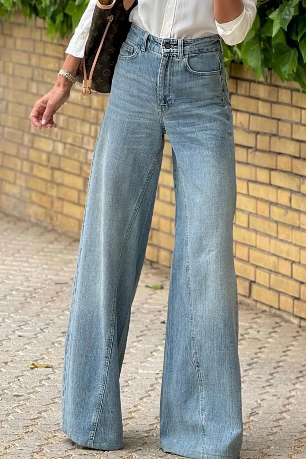 Wide Leg Jeans with Pockets - Comfort & Style - minbolu -