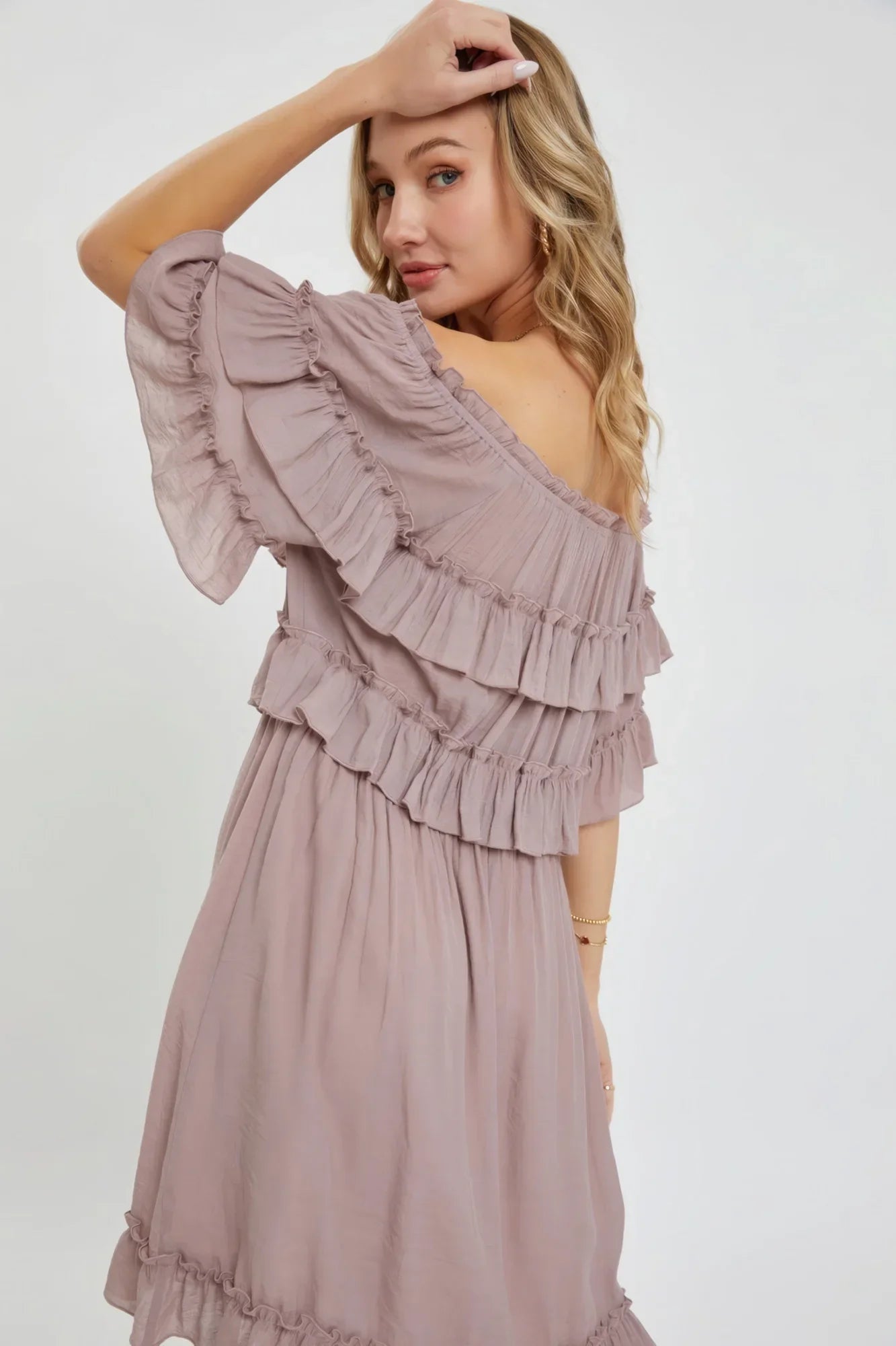 Off Shoulder Knee - Length Ruffle Dress - minbolu