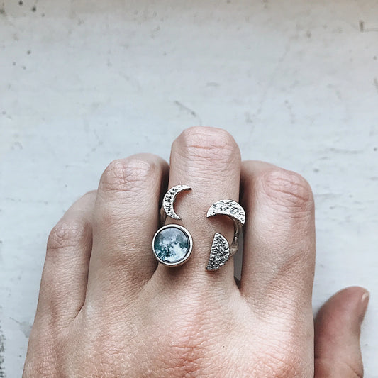 Moon Phase Sculpture Ring - minbolu -