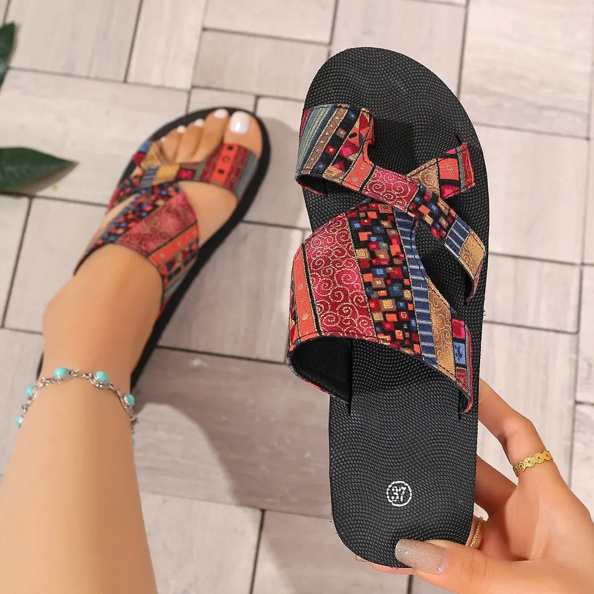 Toe Loop Platform Sandals - minbolu -