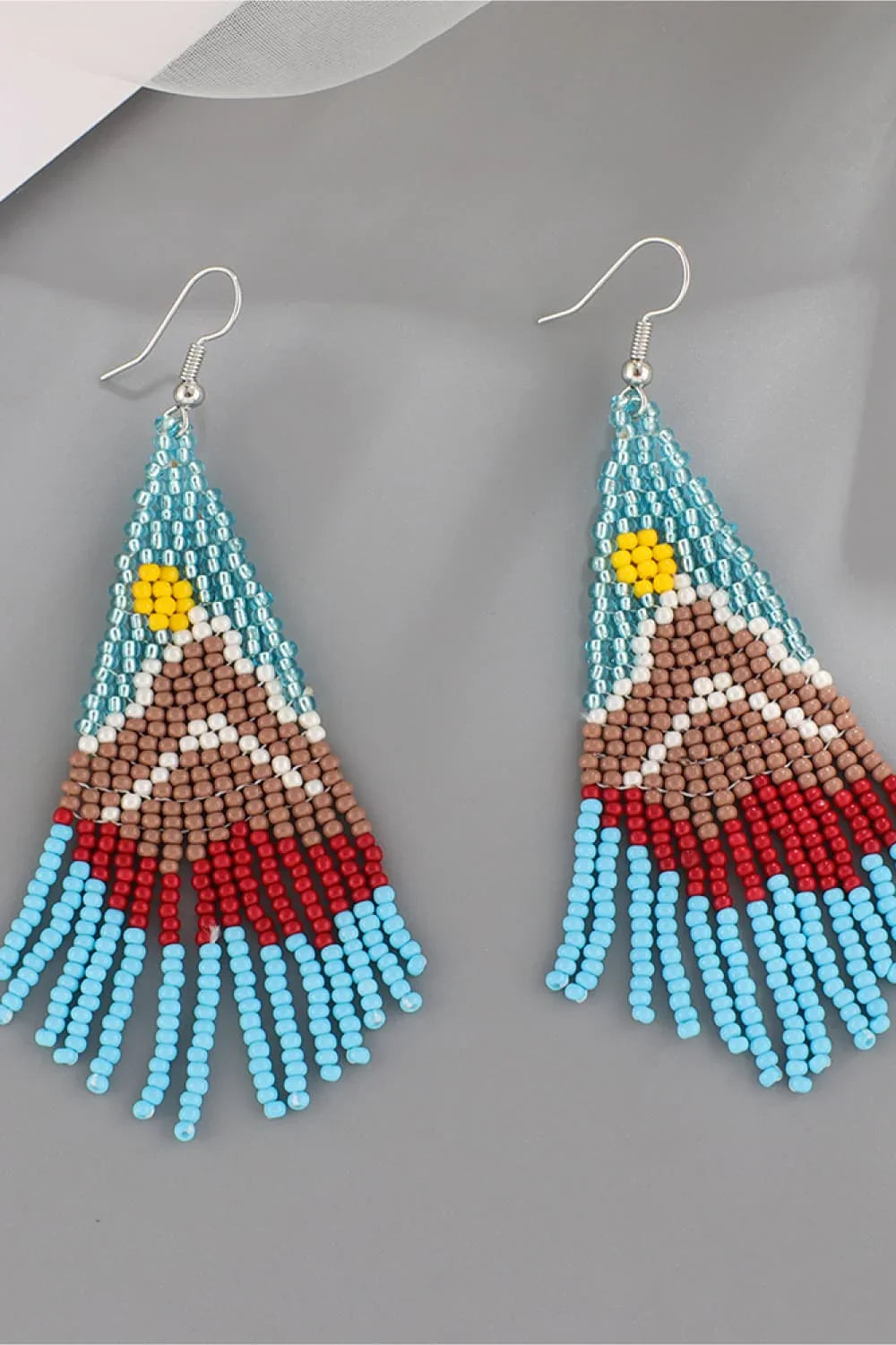 Stylish Beaded Dangle Earrings - minbolu -