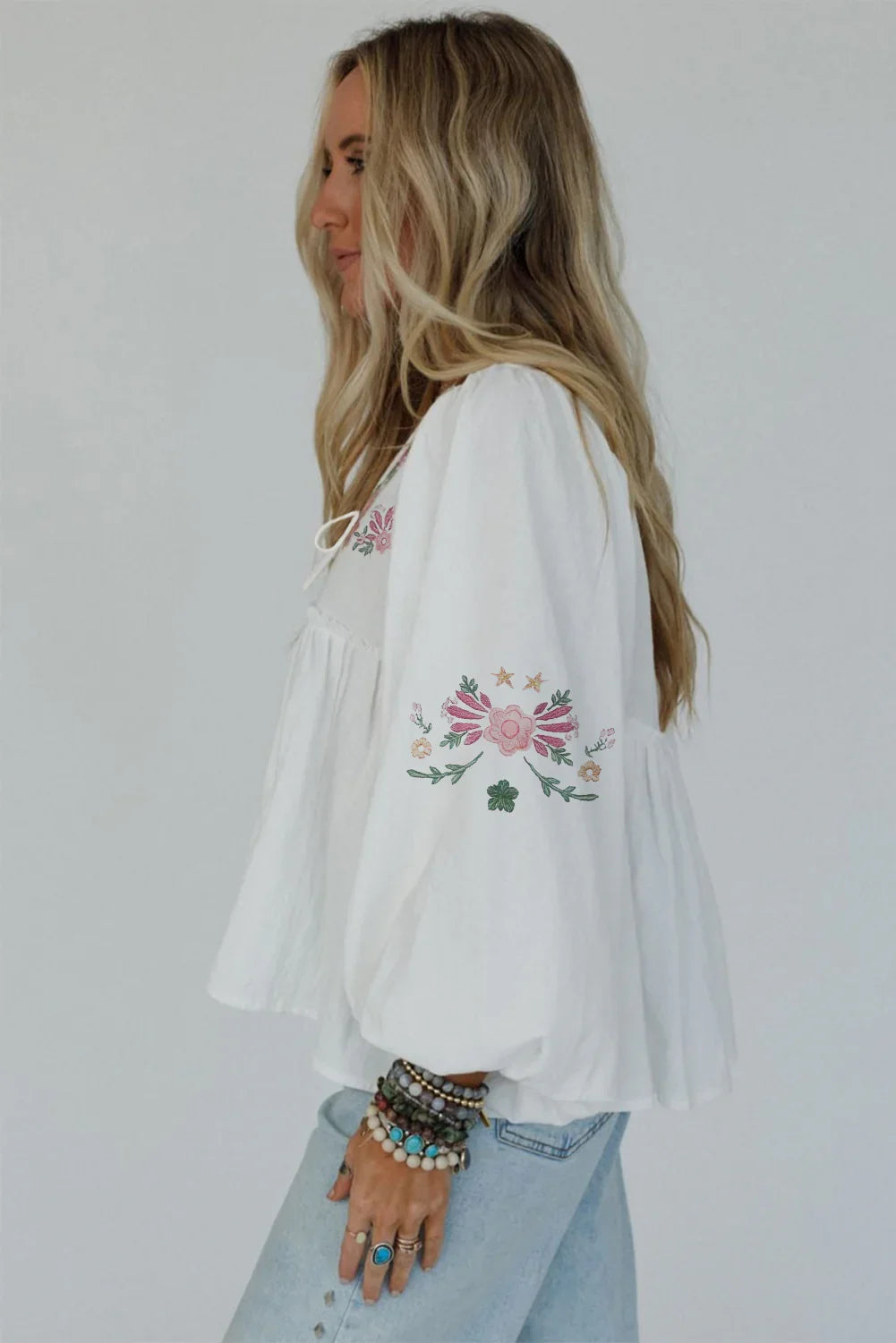 White Flower Lace-up V Neck Flowy Babydoll Blouse - minbolu -