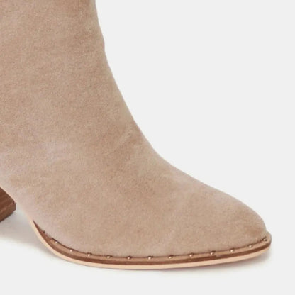 Beast Fashion Suede Point Toe Ankle Booties - minbolu -