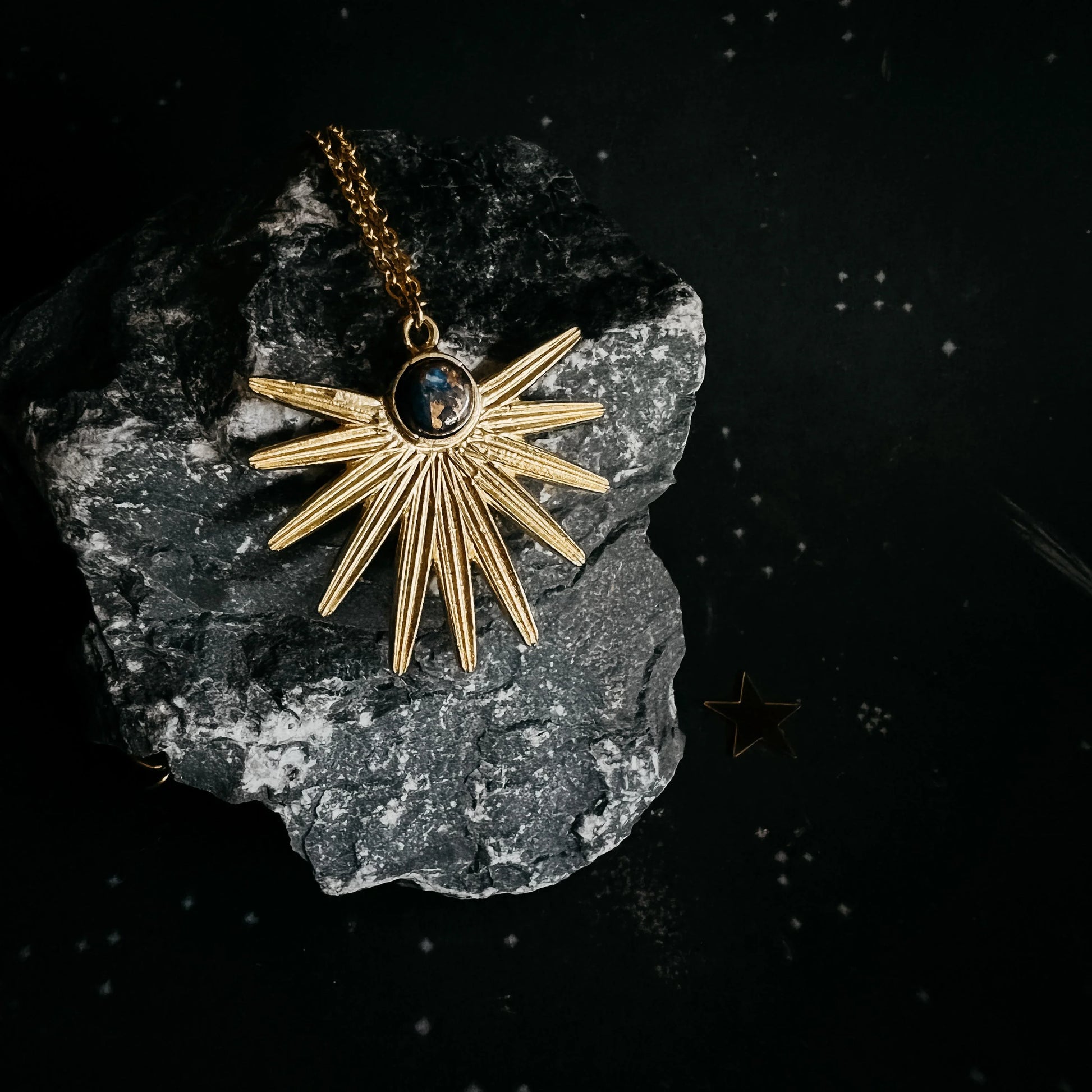 Dark Before the Dawn Sunburst Pendant Necklace with Copper Lapis Lazuli - minbolu -