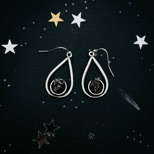 Teardrop Earrings with Raw Meteorite - minbolu -