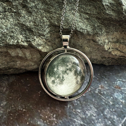 Full Moon Double Sided Fidget Pendant Necklace - minbolu -