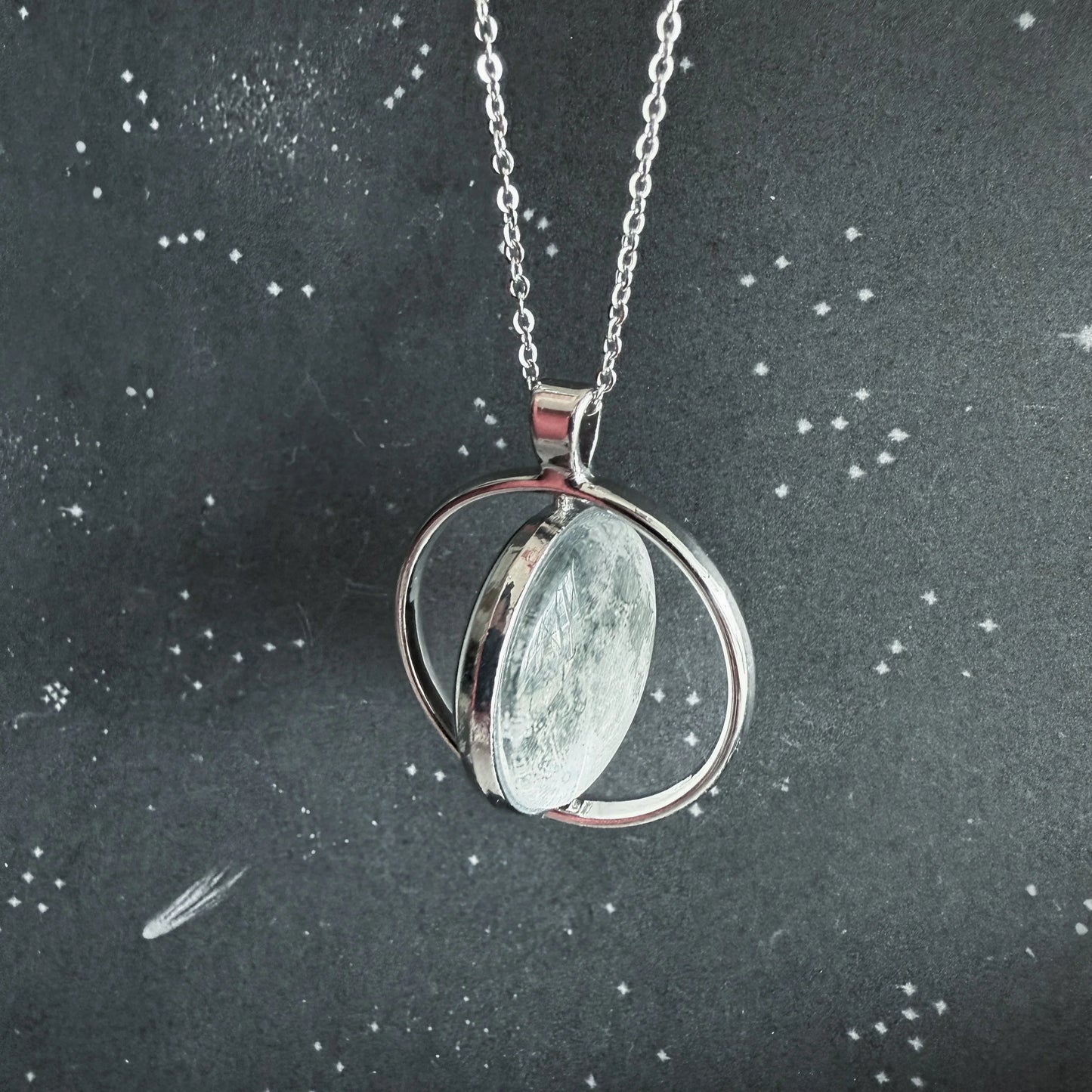 Full Moon Double Sided Fidget Pendant Necklace - minbolu -