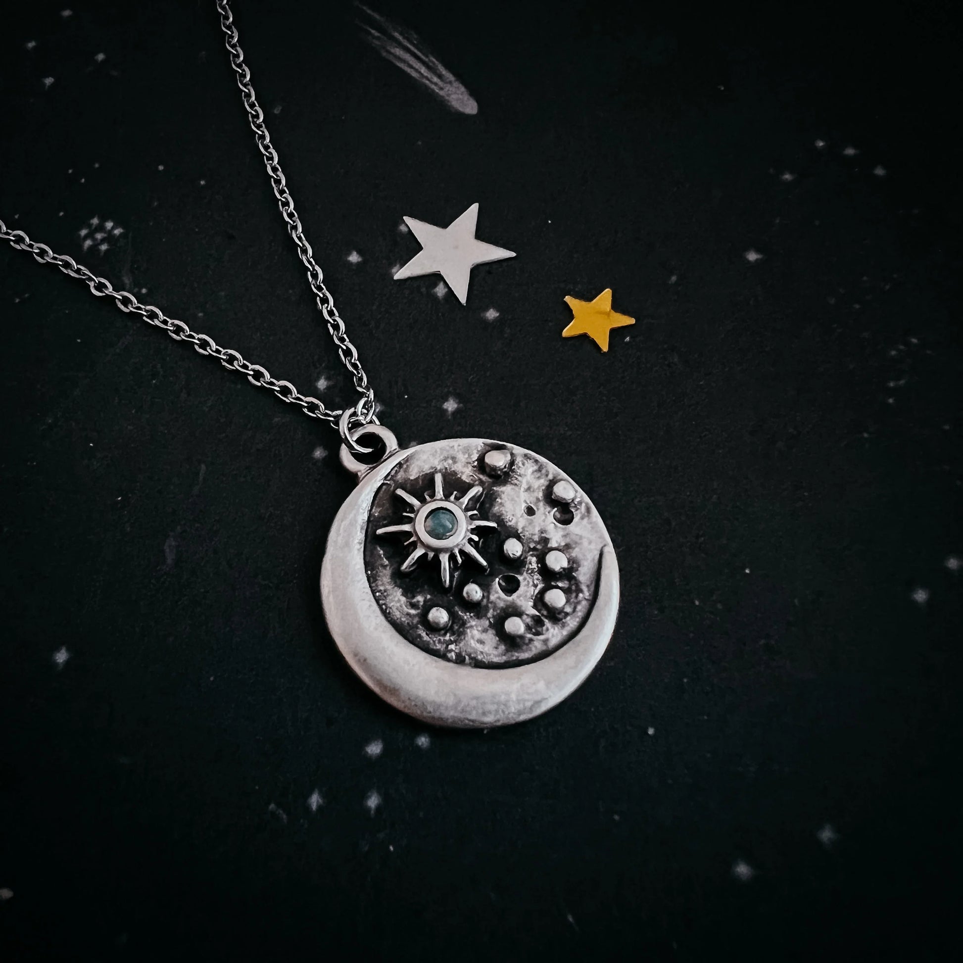 North Star Pendant Necklace with Opal - minbolu -