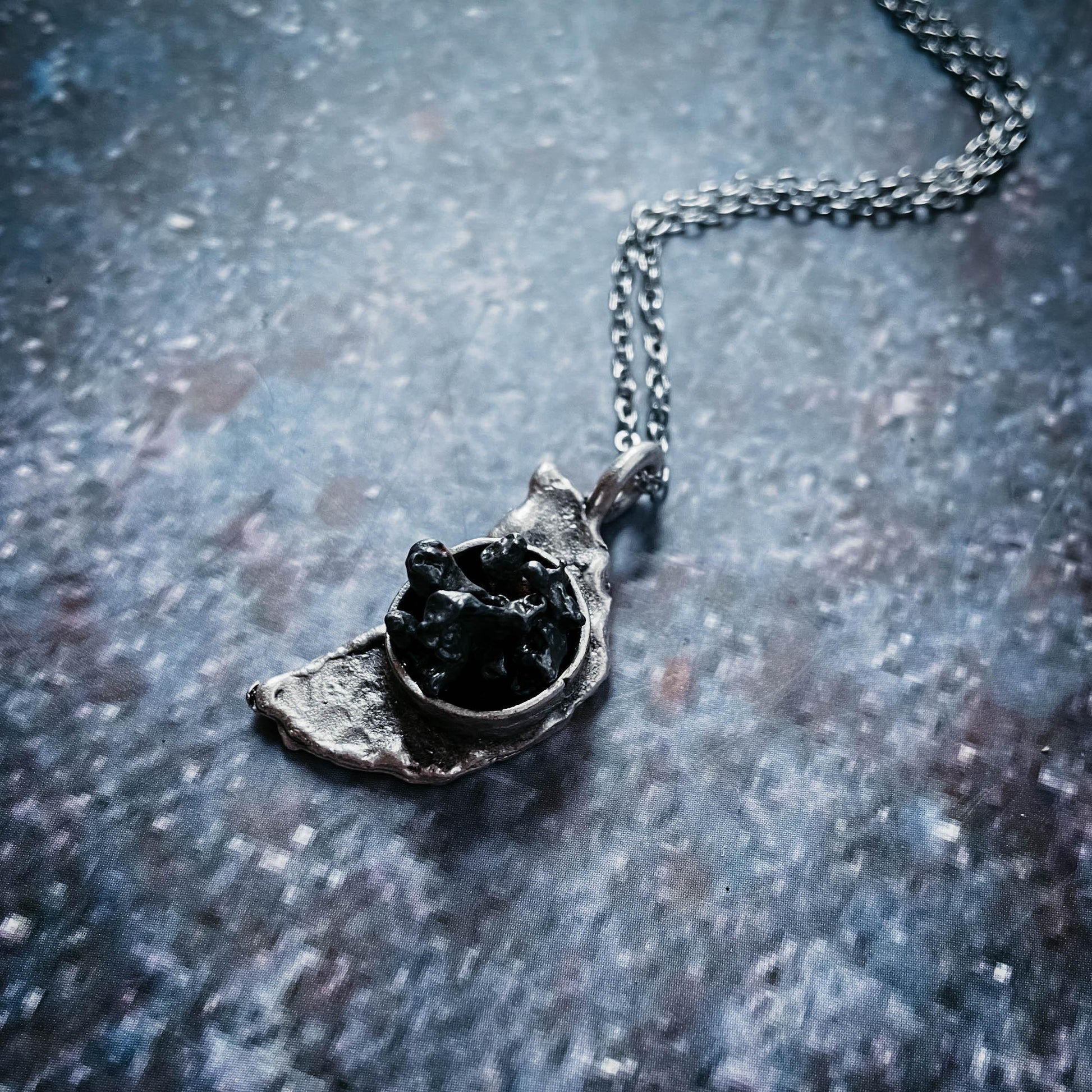 Crescent Moon Necklace with Authentic Meteorite - minbolu -