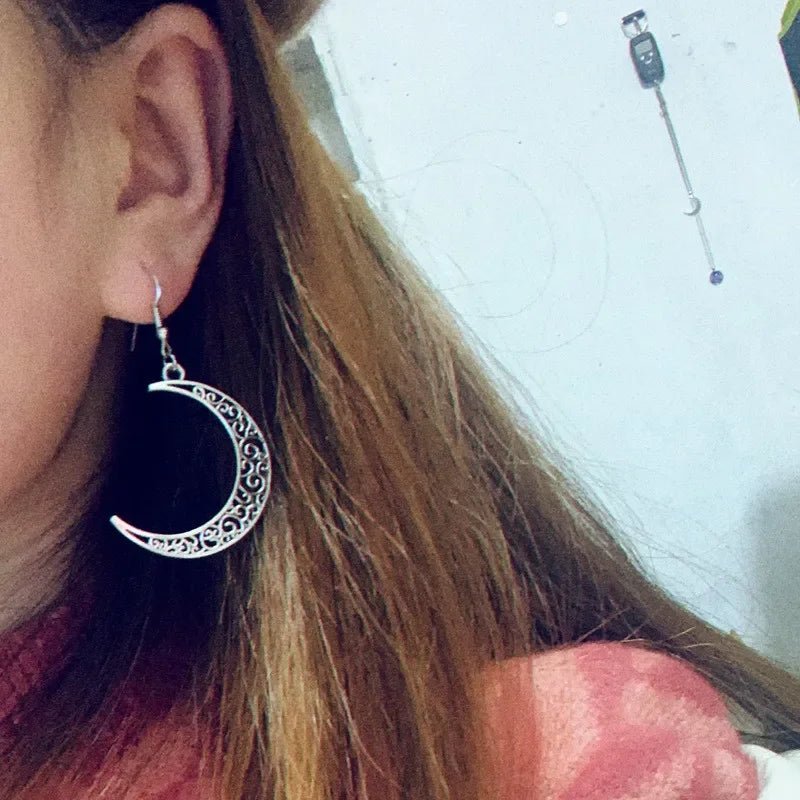 Alloy Cutout Moon Earrings - minbolu -