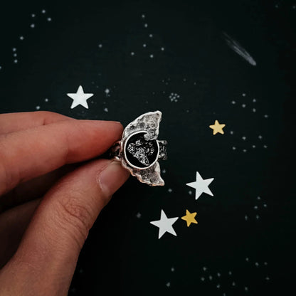 Crescent Moon Ring with Authentic Meteorite - minbolu