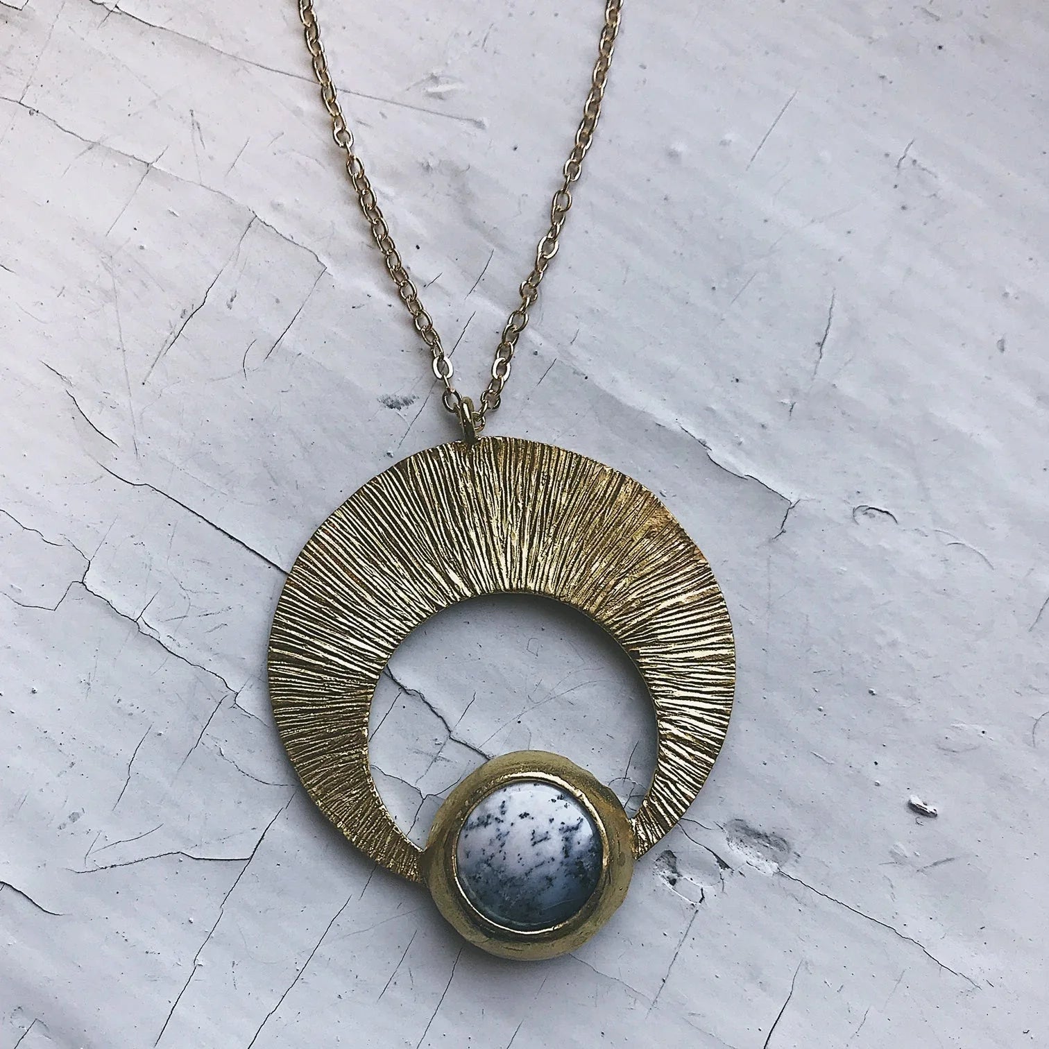 Crescent Moon Pendant with Dendritic Agate - minbolu -