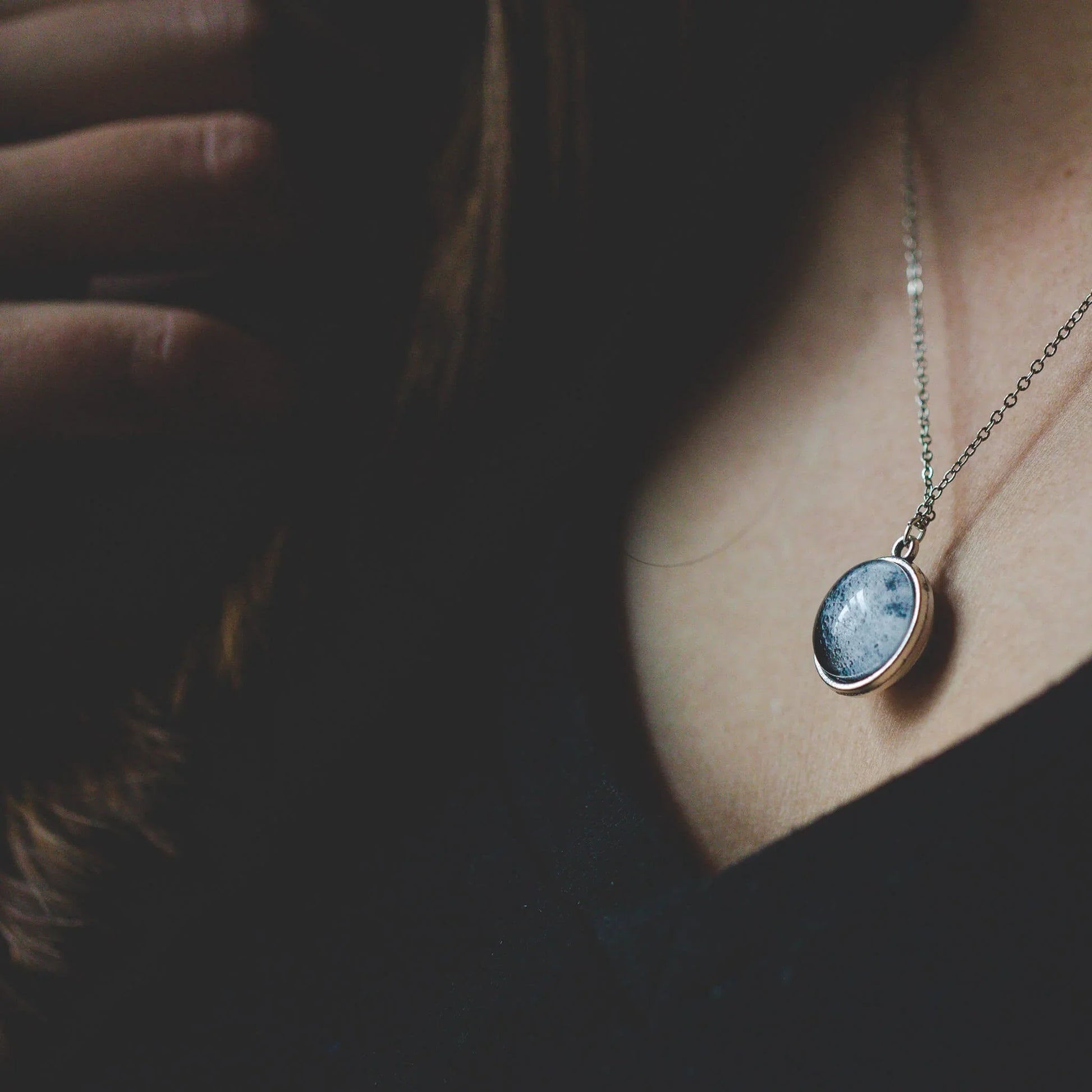 Double Sided Moon Necklace - minbolu -