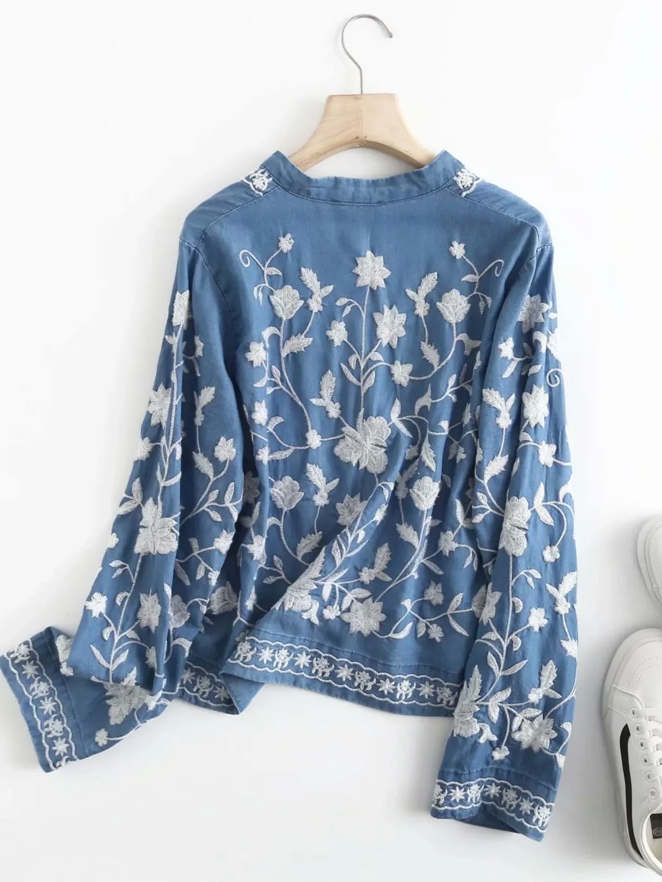 Floral Embroidered Button Up Denim Shirt - minbolu -