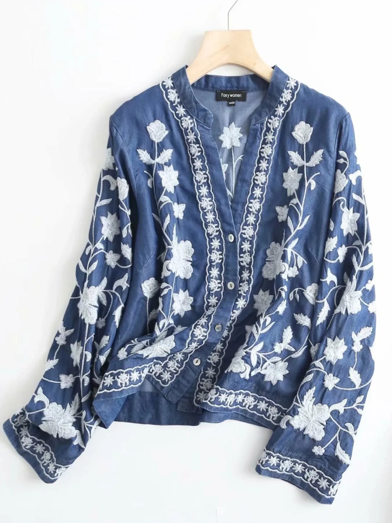 Floral Embroidered Button Up Denim Shirt - minbolu -