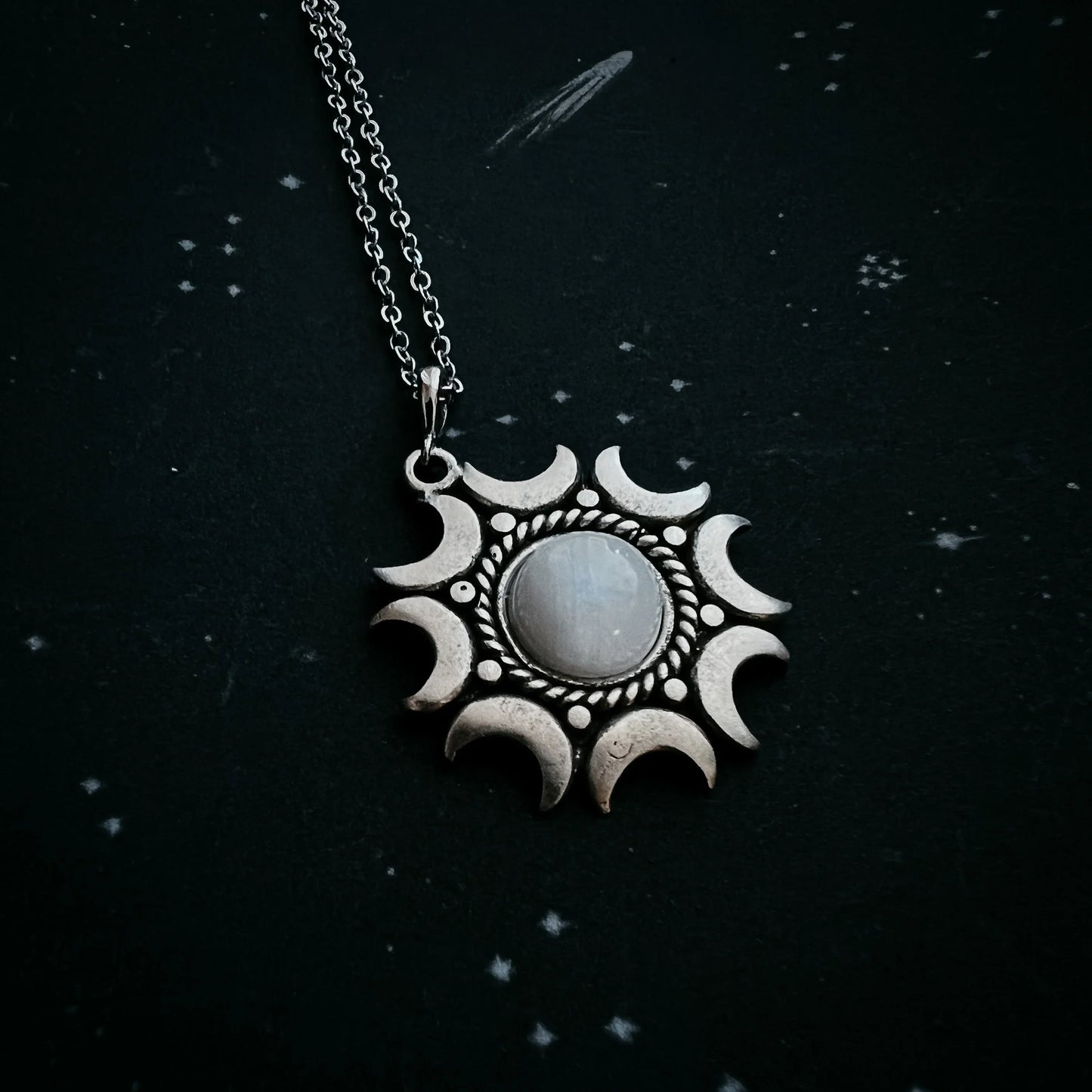 Lunar Witch Necklace - Rainbow Moonstone Pendant - minbolu -