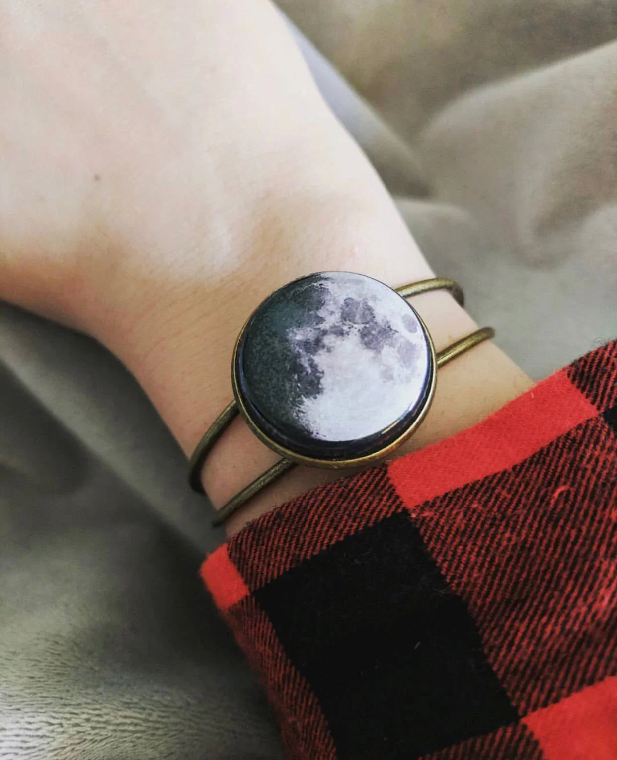 Interchangeable Moon Phase Cuff Bracelet - minbolu -