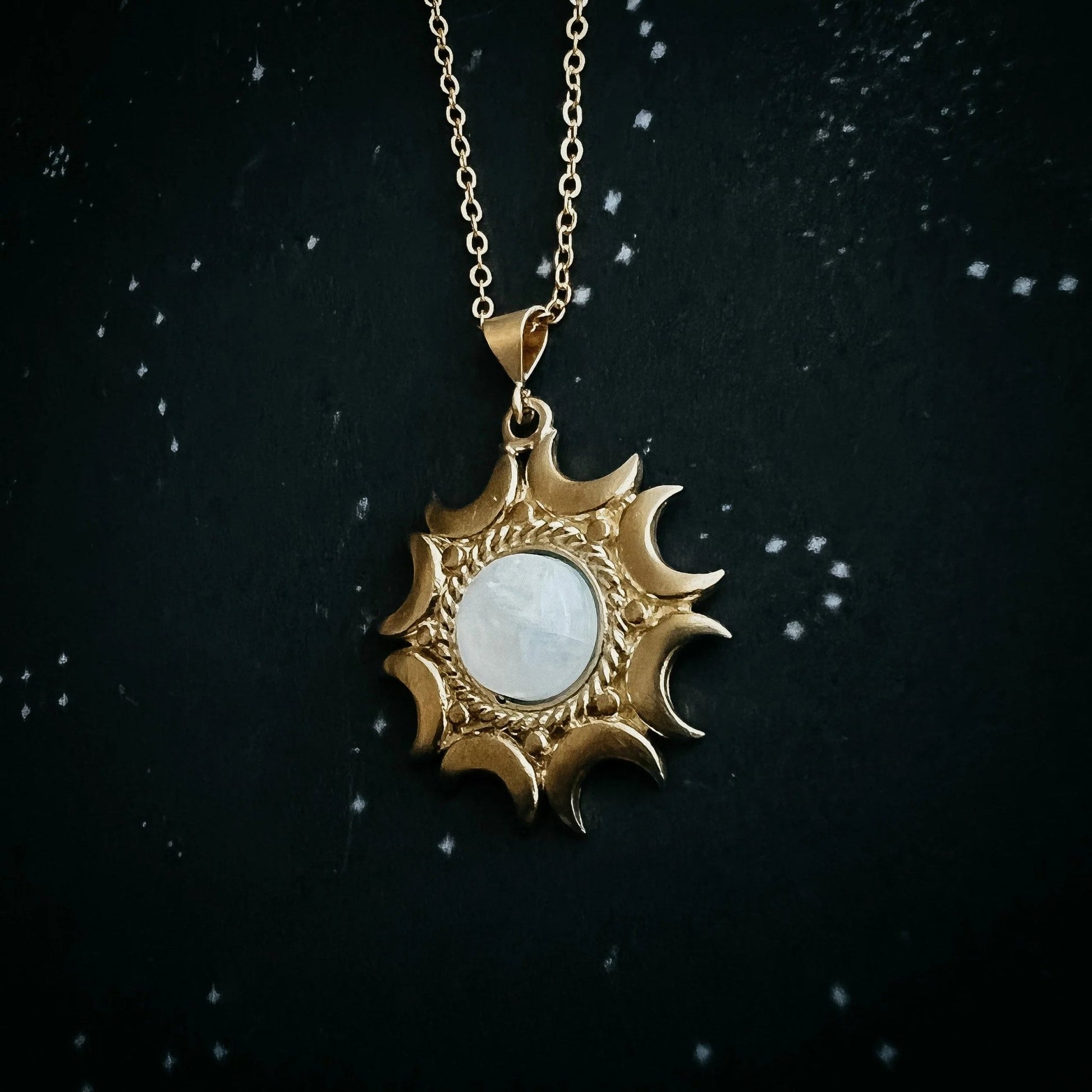 Lunar Witch Necklace - Rainbow Moonstone Pendant - minbolu