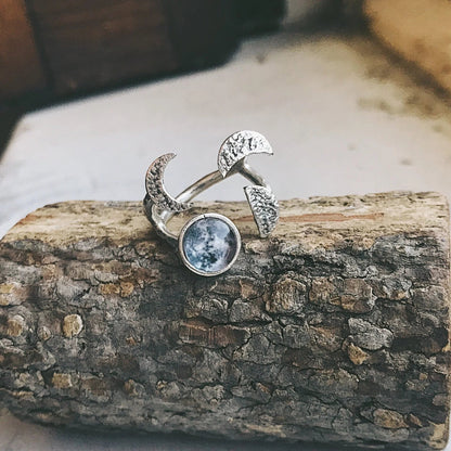 Moon Phase Sculpture Ring - minbolu