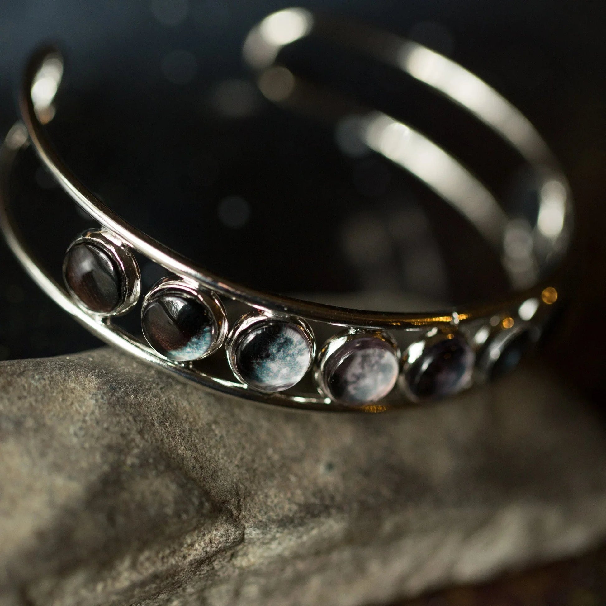 Moon Phase Silver Cuff Bracelet - minbolu