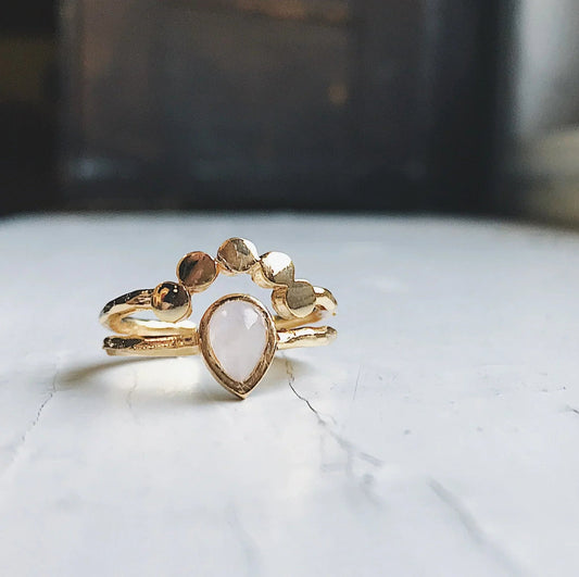 Moondrop Moonstone Ring - minbolu -