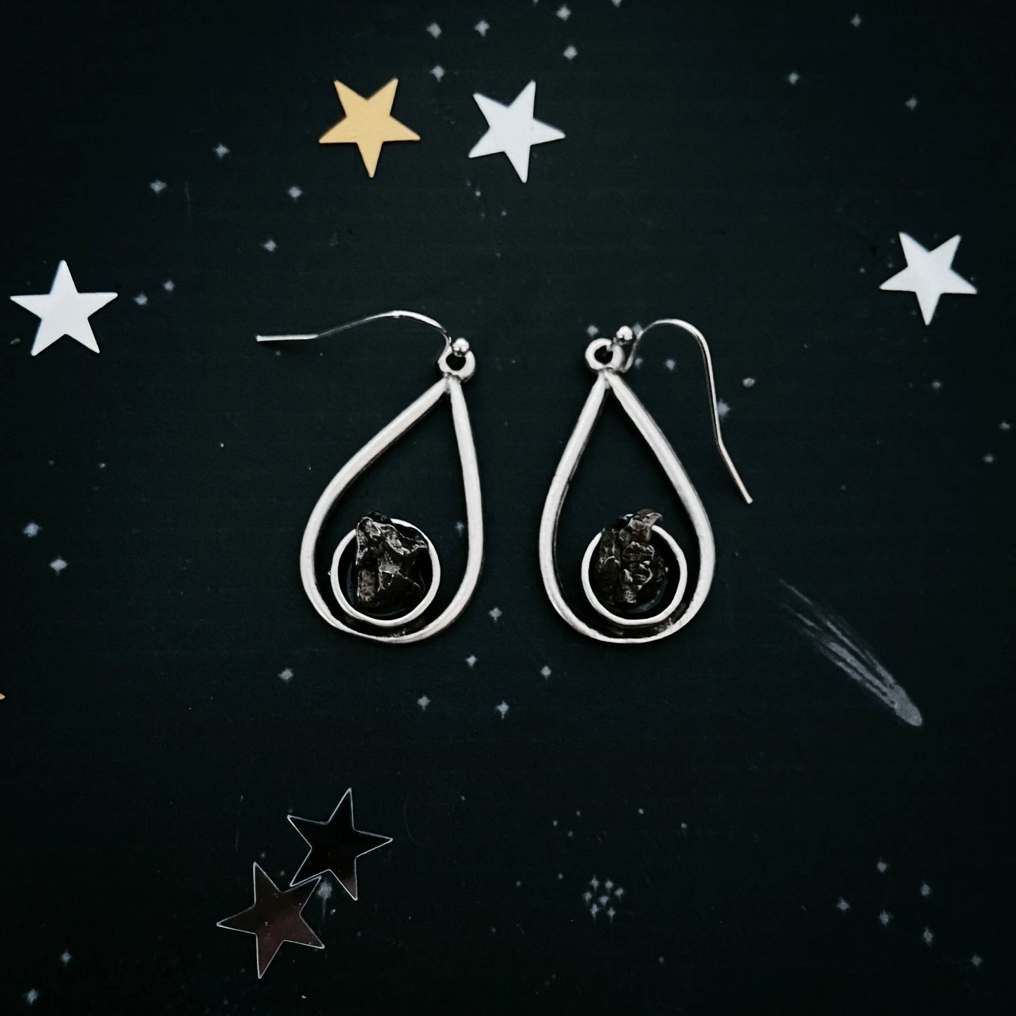 Teardrop Earrings with Raw Meteorite - minbolu