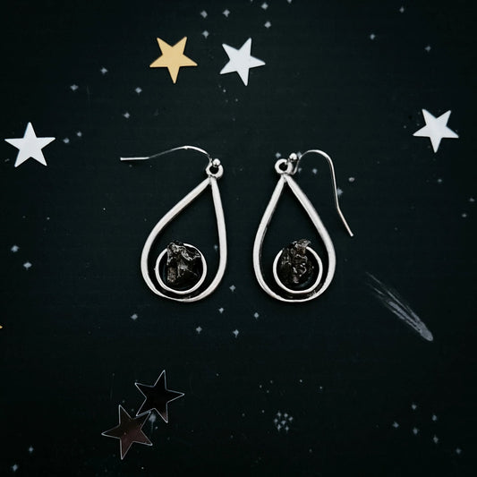Teardrop Earrings with Raw Meteorite - minbolu