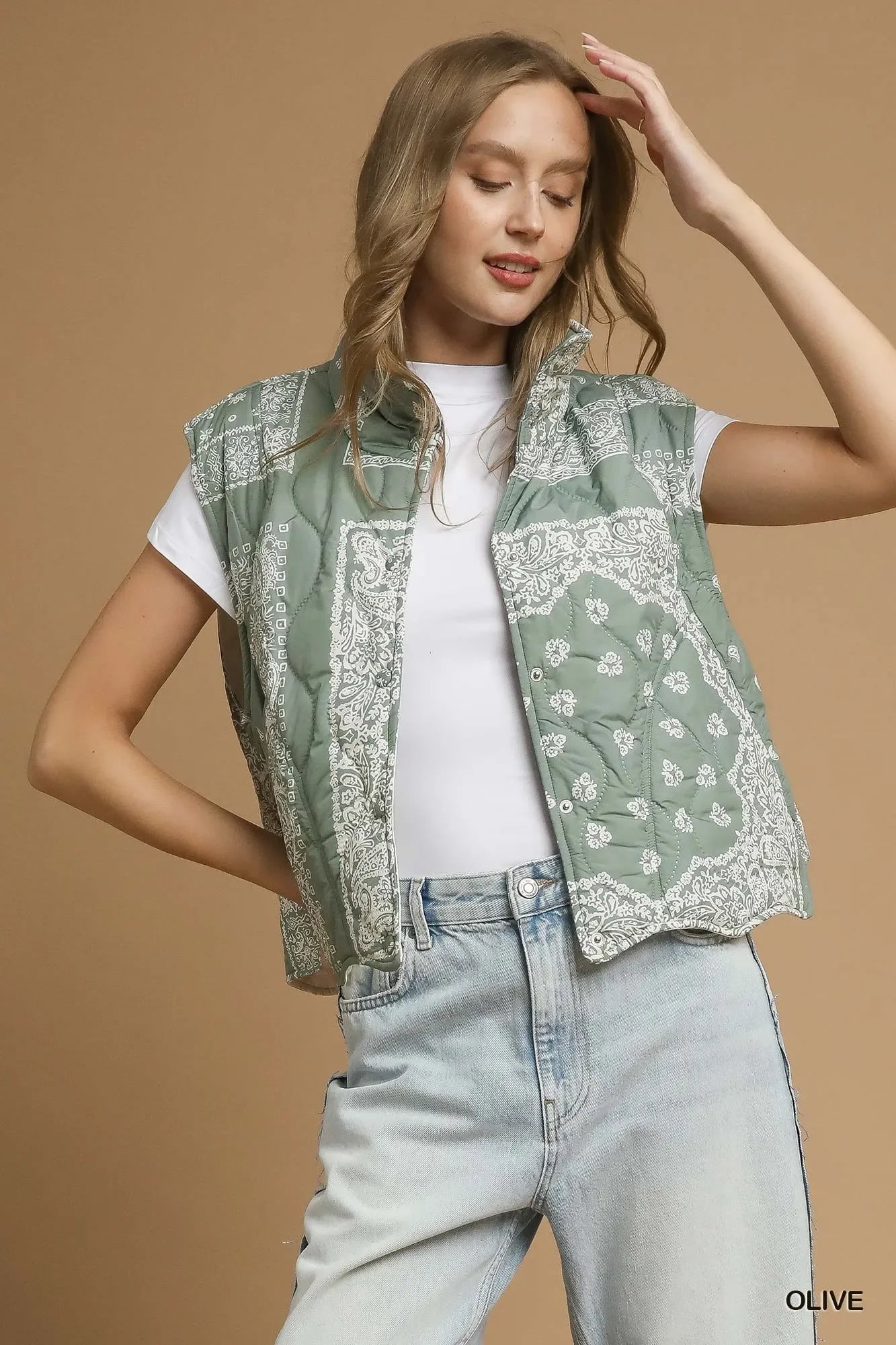 Umgee Bandana Print Quilted Puffer Vest - minbolu -