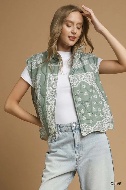 Umgee Bandana Print Quilted Puffer Vest - minbolu -