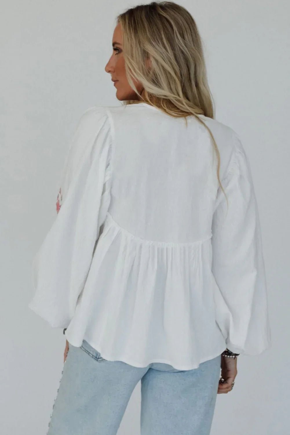 White Flower Lace-up V Neck Flowy Babydoll Blouse - minbolu -