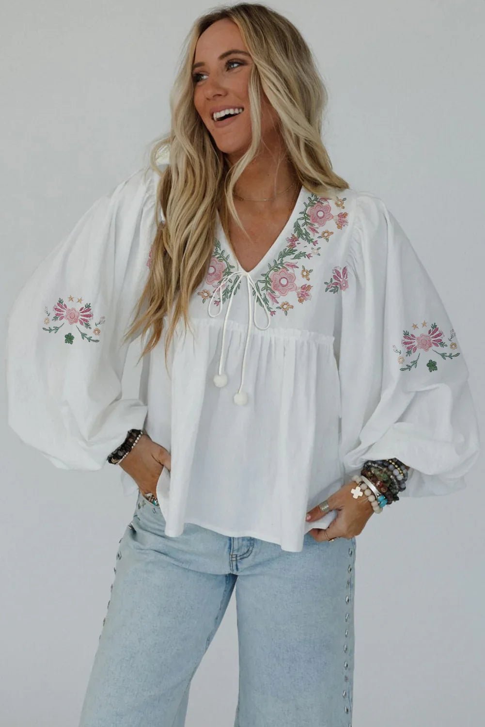 White Flower Lace-up V Neck Flowy Babydoll Blouse - minbolu -